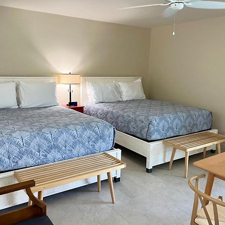 Sunshine Island Inn - Adults Only Санибел Екстериор снимка