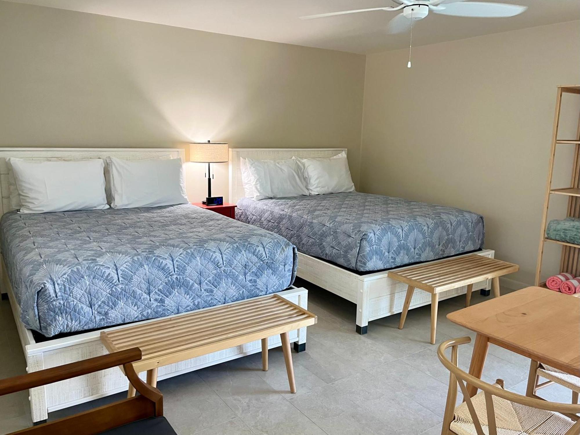 Sunshine Island Inn - Adults Only Санибел Екстериор снимка
