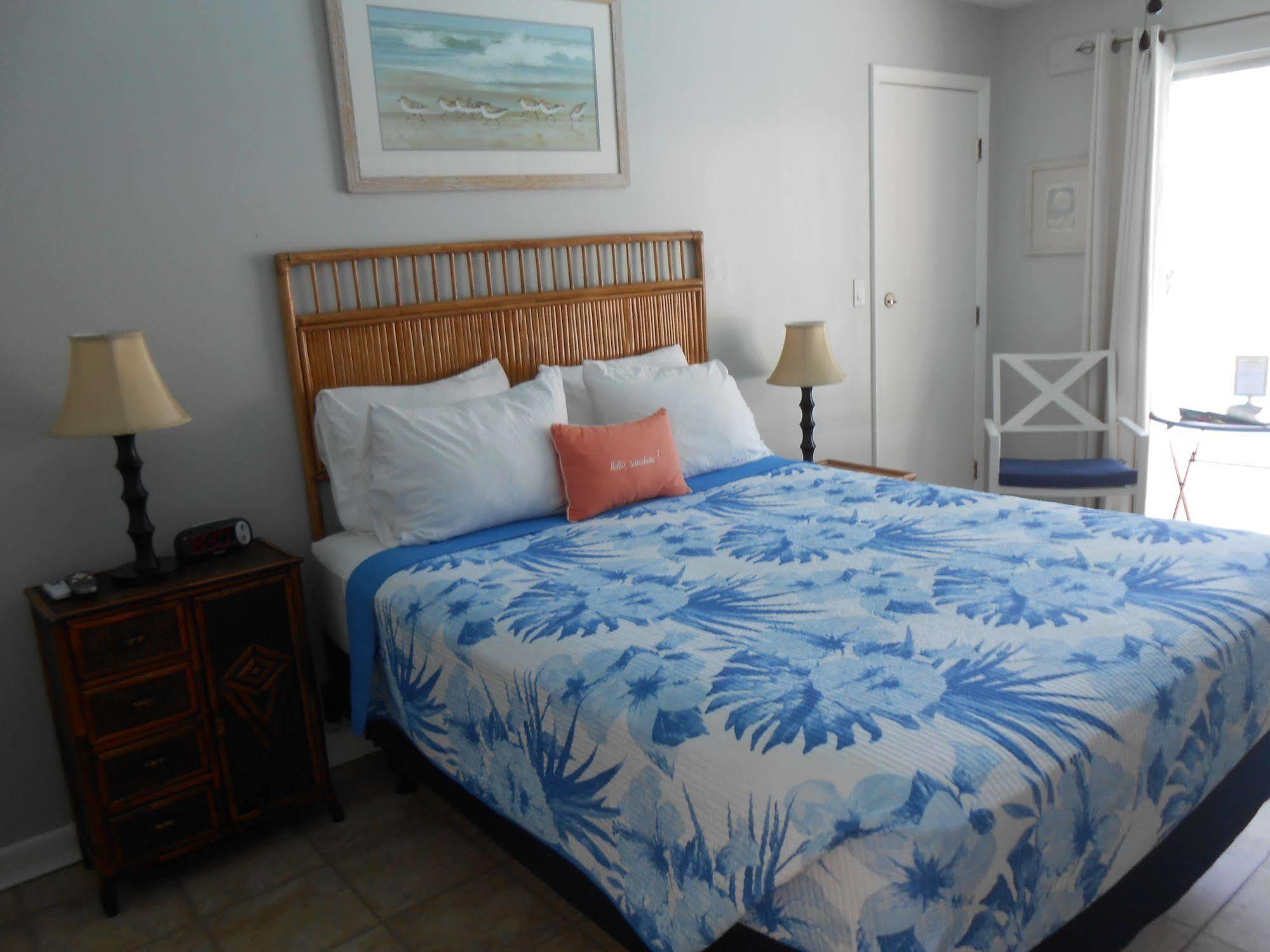 Sunshine Island Inn - Adults Only Санибел Екстериор снимка